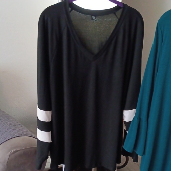 Faded Glory Teal and SHEIN Black Blouses Set - Picture 7 of 9